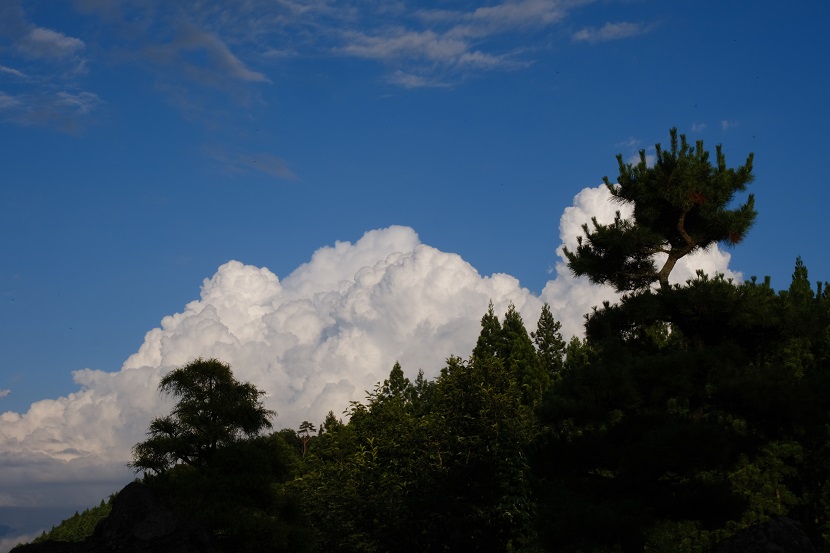 自宅から見た雲の写真
