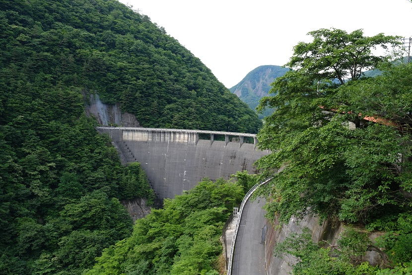 鳴子ダムの7月の写真