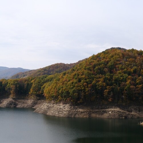 胆沢ダムの11月の風景写真