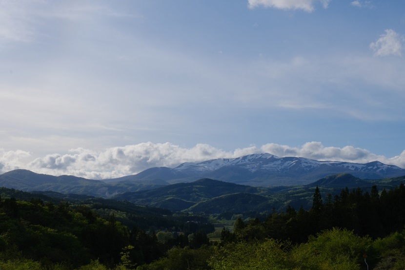 栗駒山の五月の風景写真