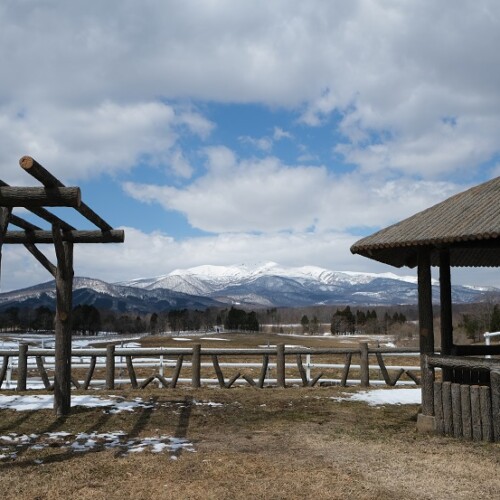 栗駒山の春の風景写真