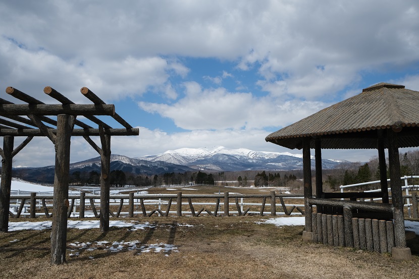 栗駒山の春の風景写真