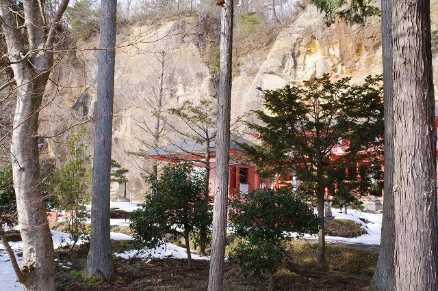 達谷窟毘沙門堂の風景写真