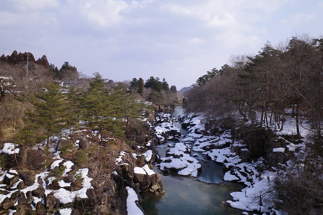 冬の厳美渓の写真