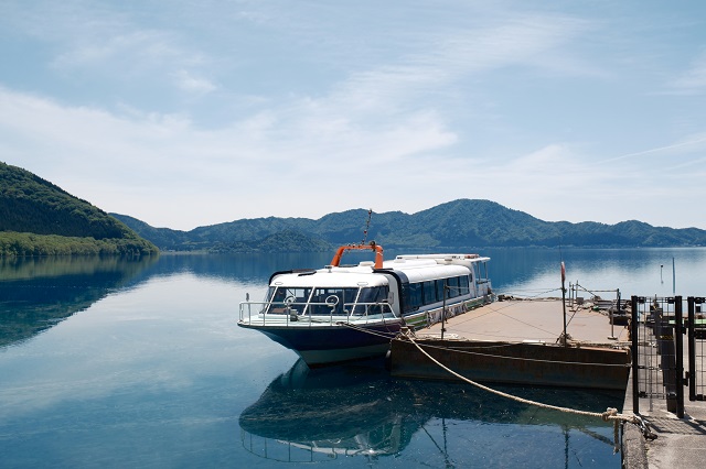 田沢湖遊覧船の写真