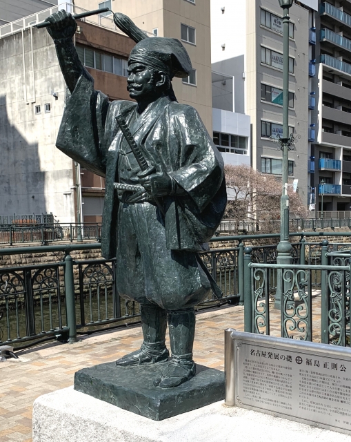 福島正則公の銅像