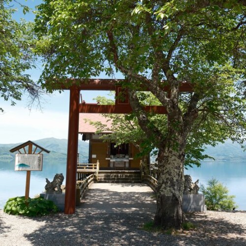 田沢湖の５月の風景写真