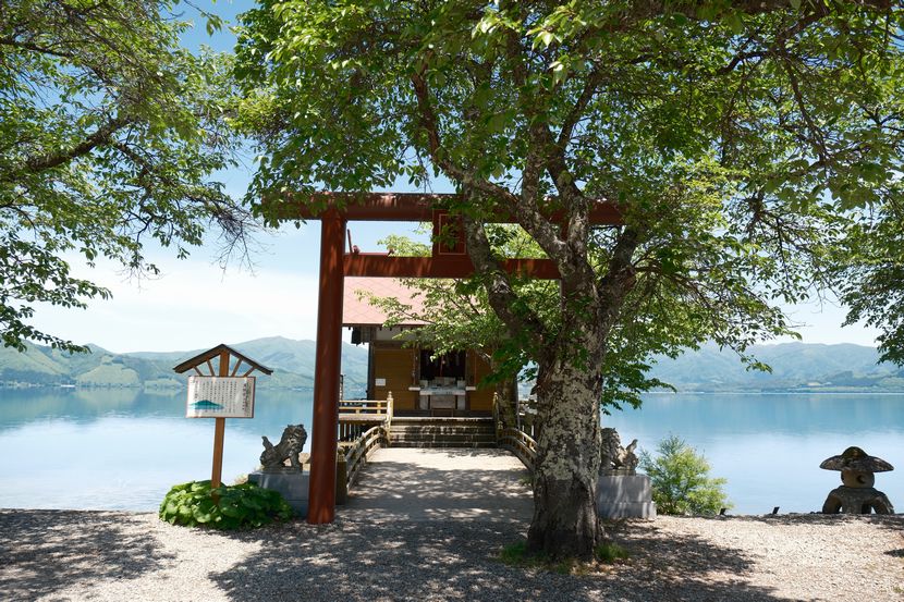 田沢湖の５月の風景写真