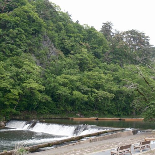 日本三大渓流の猊鼻渓の春５月の写真