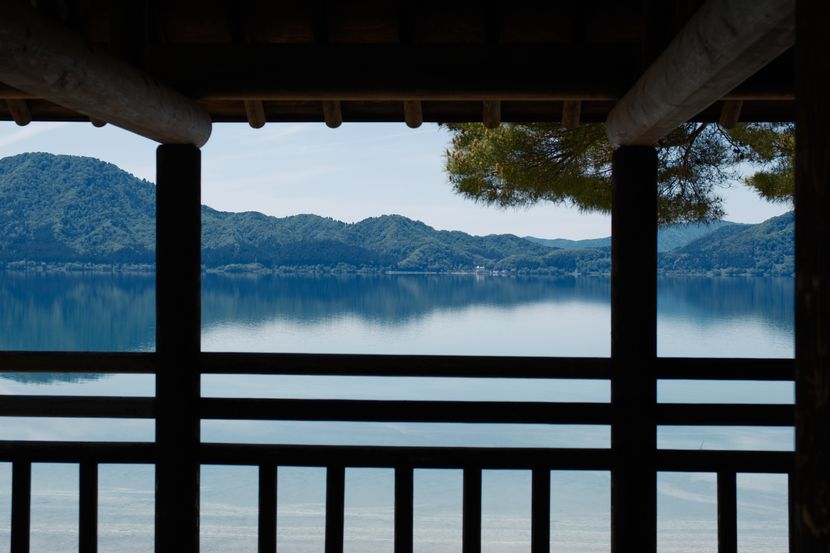 田沢湖の五月の写真