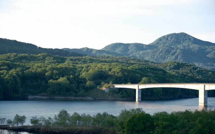 胆沢ダム奥州湖の風景