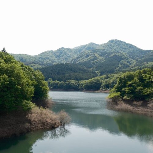 鳴子ダム（荒尾湖）の５月の風景写真