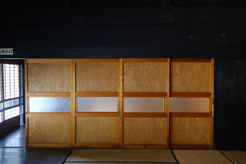 旅先の古民家の風景