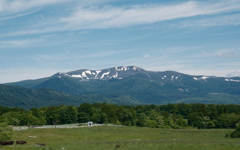 栗駒山の五月の風景写真