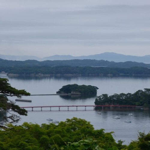 松島西行戻しの松公園から見た福浦橋
