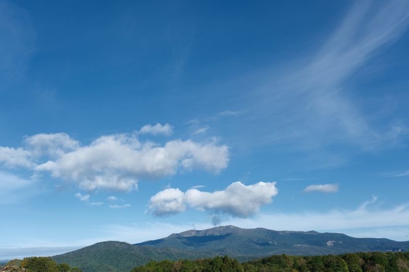 10月の栗駒山の風景