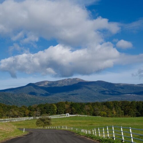 10月の雲がきれいな栗駒山